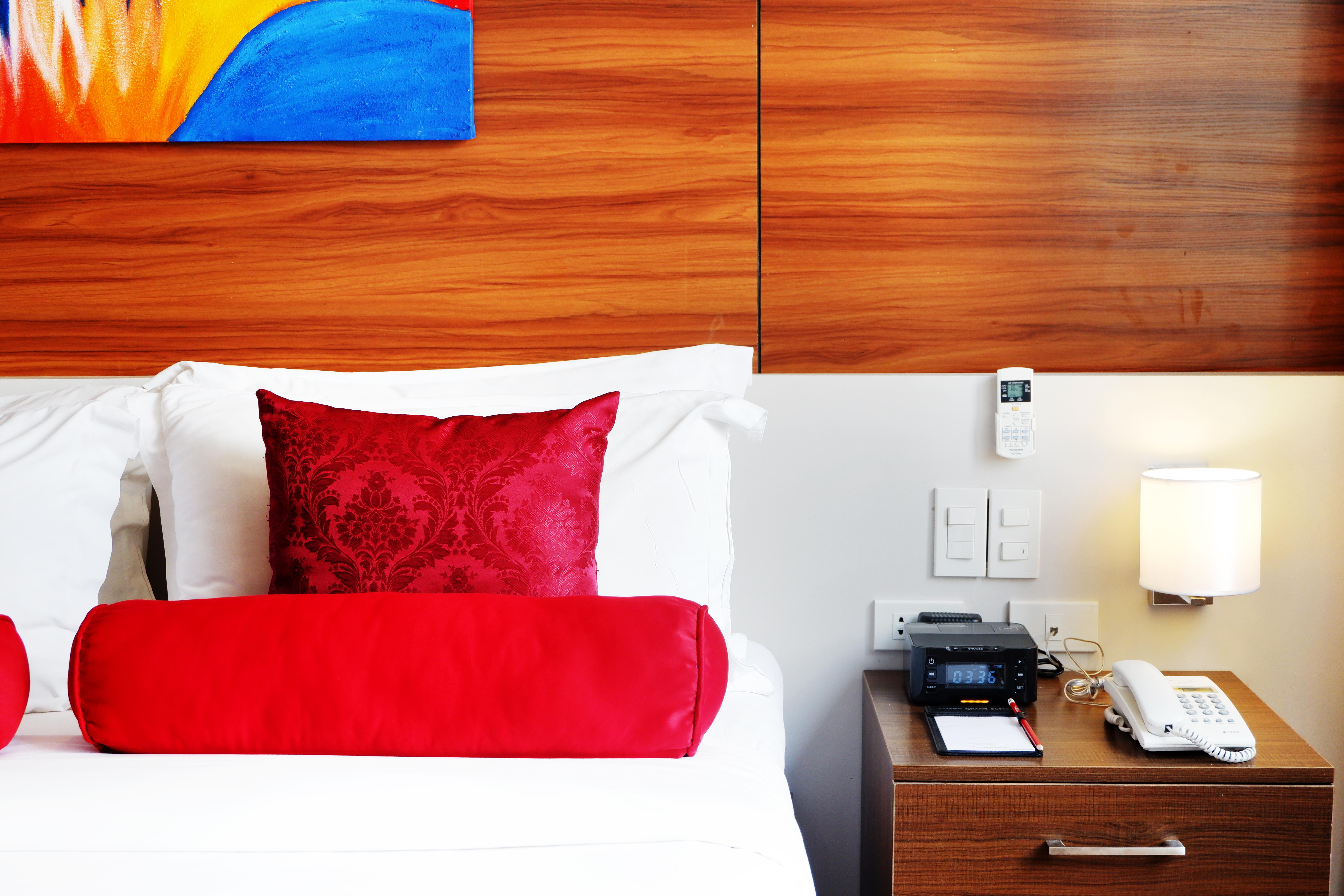 Valero Grand Suites By Swiss-Belhotel Makati City Exterior photo