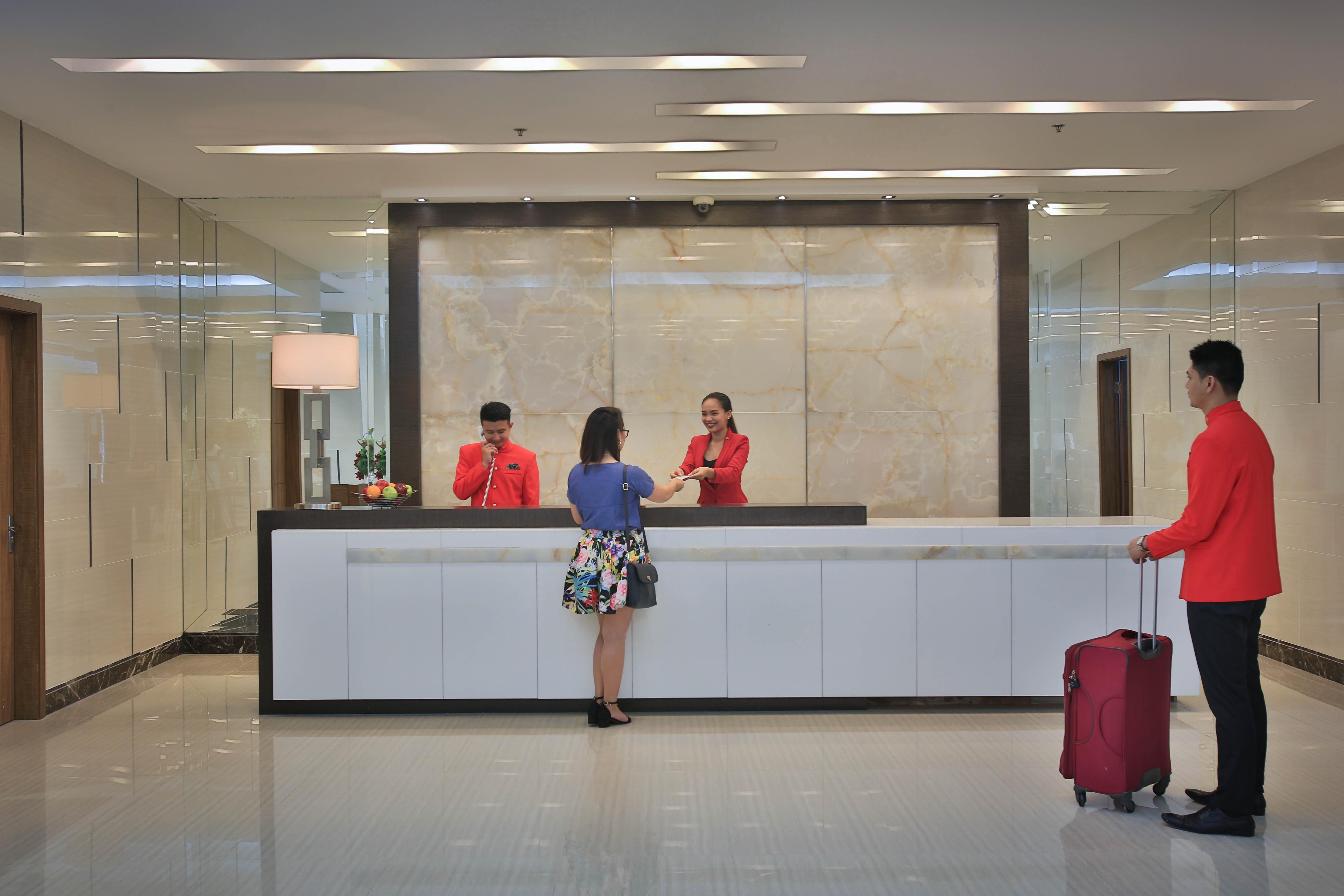 Valero Grand Suites By Swiss-Belhotel Makati City Exterior photo
