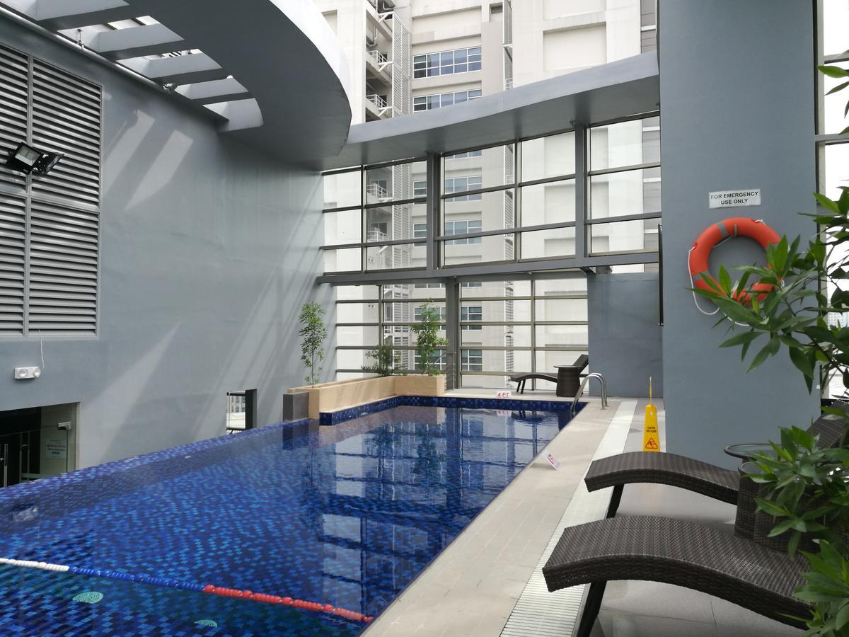 Valero Grand Suites By Swiss-Belhotel Makati City Exterior photo